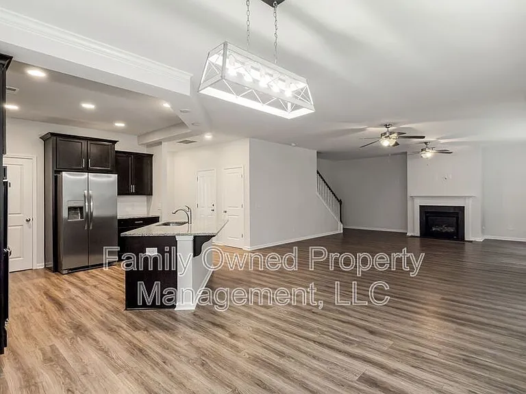 603 Pendleton Dr — Photo 14