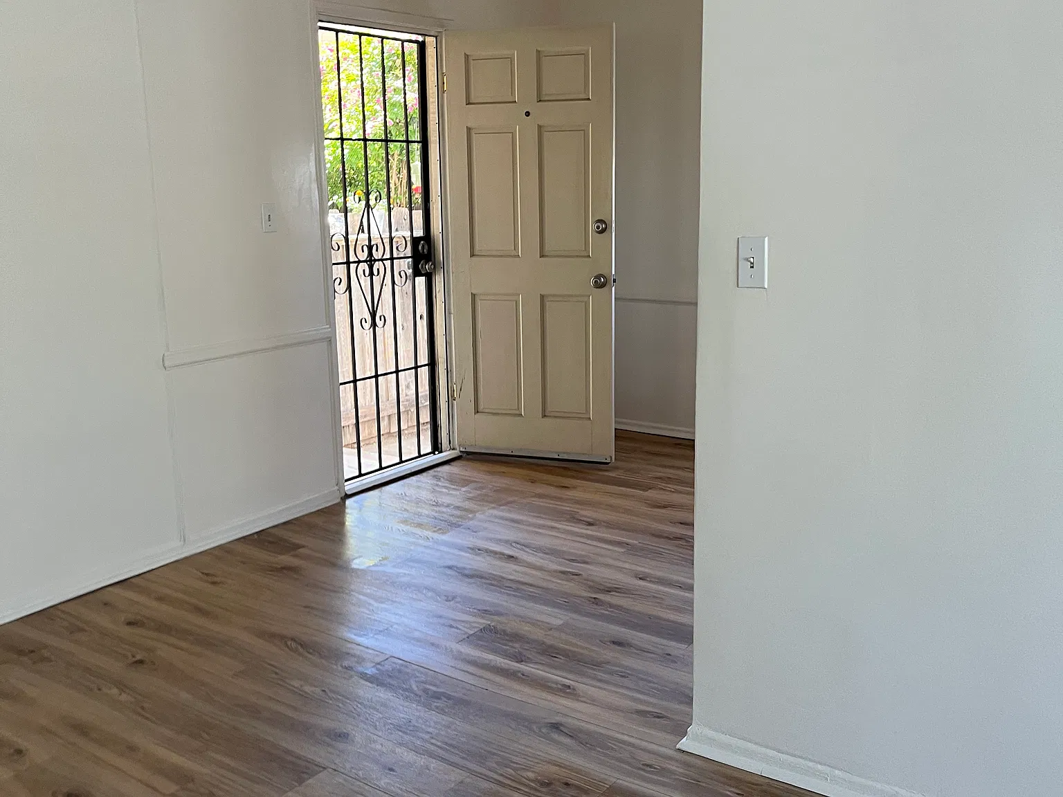 12062 Moorpark St — Photo 3