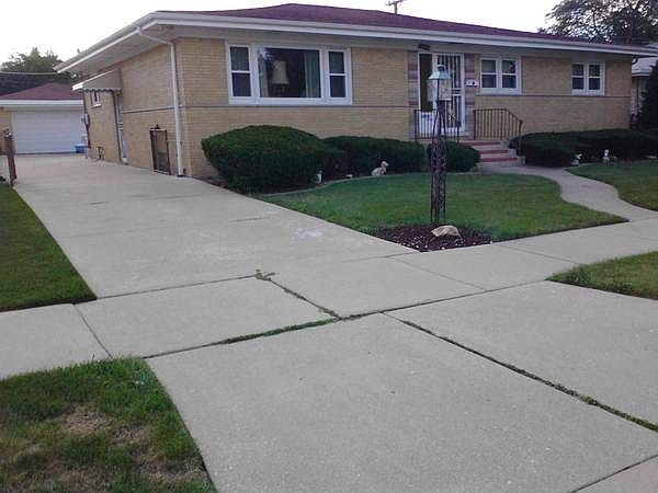 1st image of 2822 Buckingham Ave