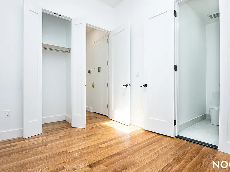 589 Knickerbocker Ave #1B — Photo 7