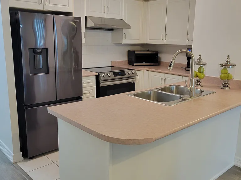 156 Enfield Pl #1801 — Photo 11