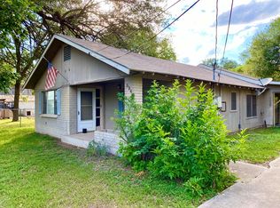 324 W Calera St, Uvalde, TX 78801
