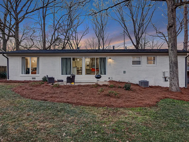 3313 Campbell Rd SE — Photo 28