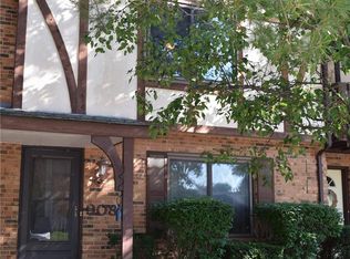 908 Maces Grove Rd, O'Fallon, IL 62269