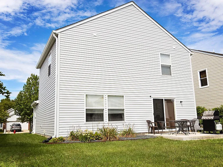 459 Vernon Pl — Photo 19