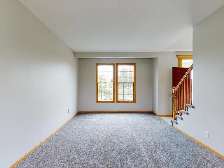 2504 Somerset Dr — Photo 12