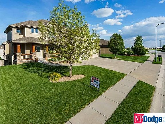 5th image of 1307 N 181st Ave