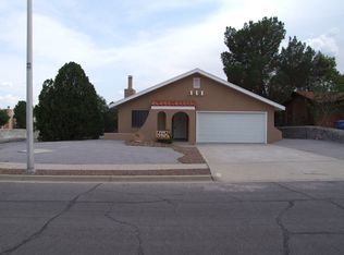 762 Stagecoach Dr, Las Cruces, NM 88011