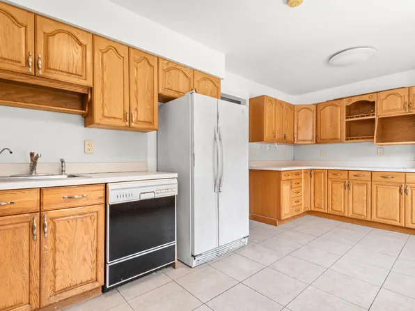 3651 Meadow Lane image 17 of 31