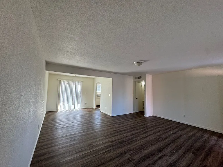 4853 E University Ave #101 — Photo 4