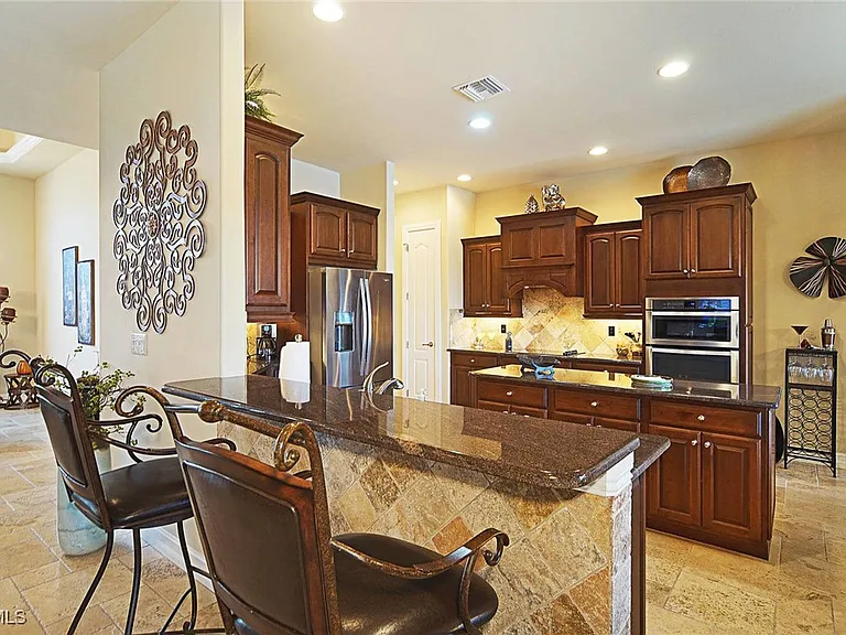 5415 SW 17th Ave — Photo 5