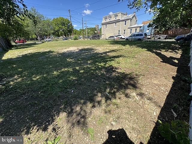 1st image of 818 N 27th St