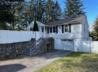 131 Spackenkill Rd, Poughkeepsie, NY 12603