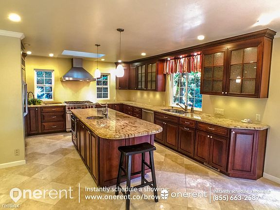 4th image of 22706 Medina Ct