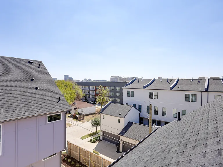 2805 Weisenberger St #503 — Photo 26