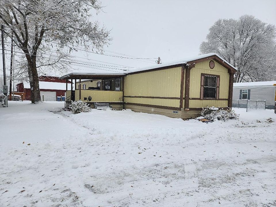 1st image of 17 Julie Ave