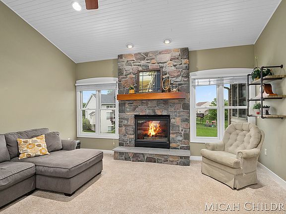 4th image of 5738 Rhine Ct SW