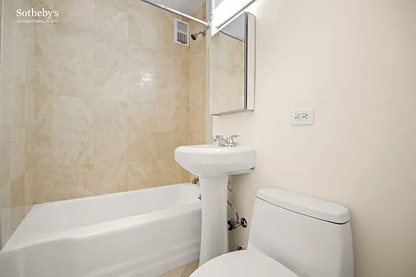 Sold by Sotheby's International Realty | media 30