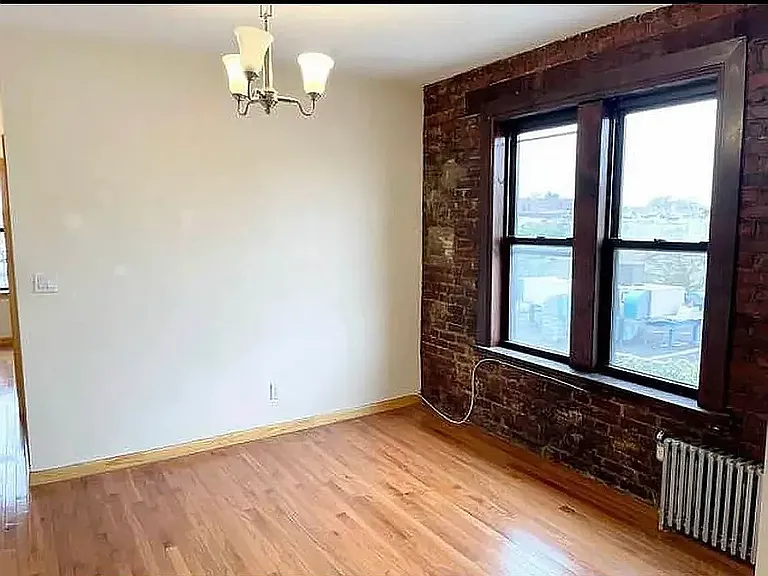 270 E 31st St #2C — Photo 3
