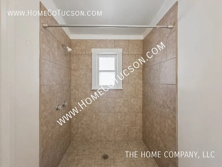 517 S Main Ave — Photo 15