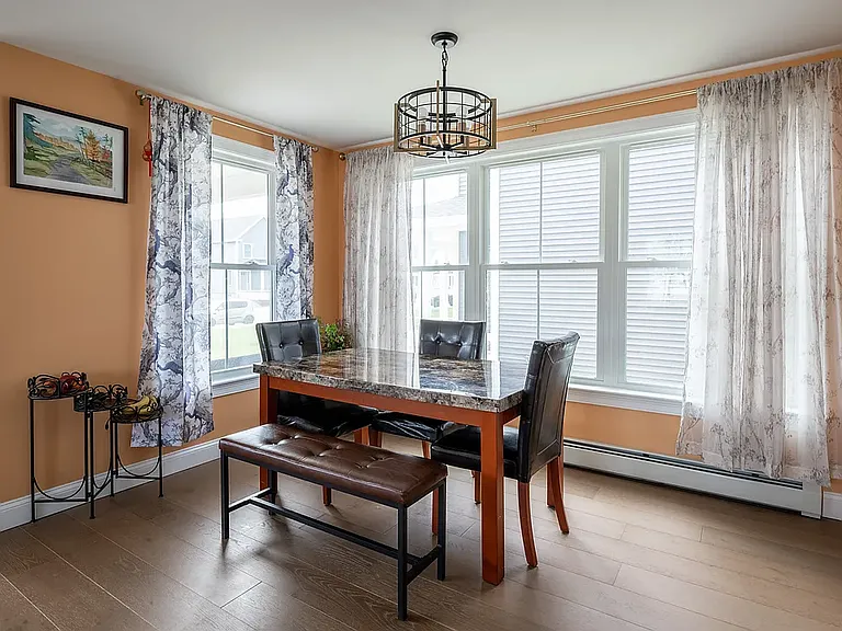 16 Frontrunner Way — Photo 8