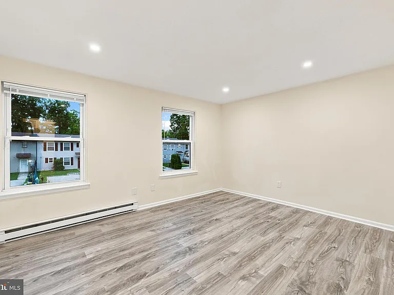 155 Hampshire Rd — Photo 13