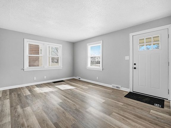 4th image of 1515 E Rudisill Blvd