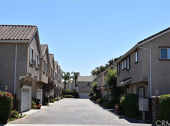 3rd image of 9146 Noble Ave Unit 107