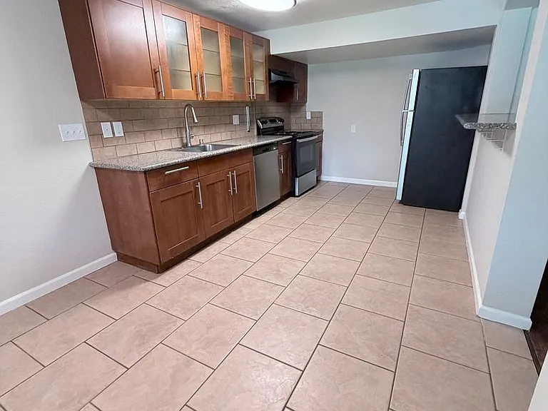Country Lane - A Must See Community! — Photo 5