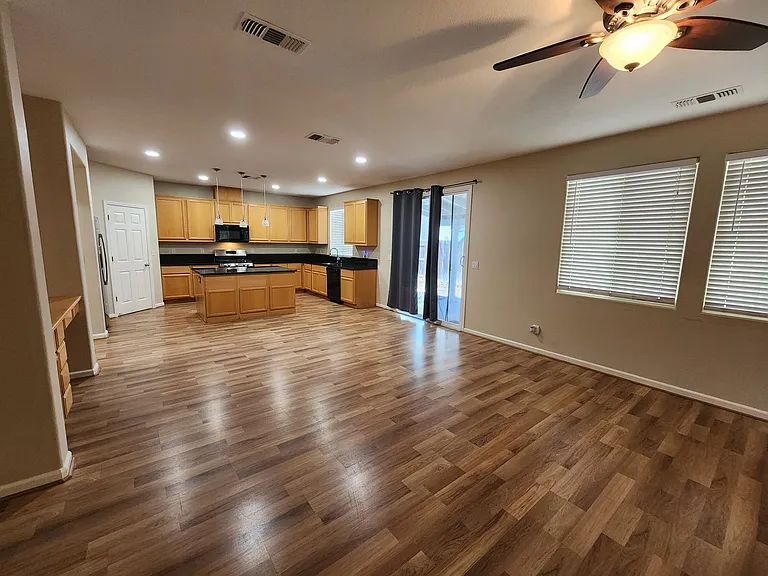 936 Haycastle Ct — Photo 4