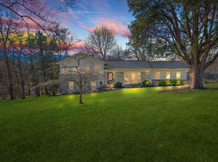 717 W Meade Dr, Nashville, TN 37205