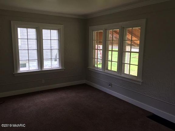 4th image of 1743 Walker Ave NW