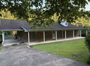 3258 Windmere Dr, Huntington, WV 25704