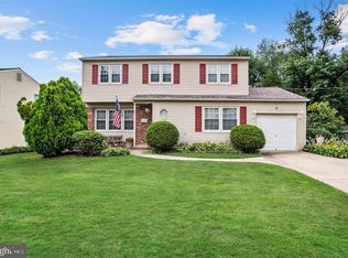 23 Cypress Rd, Burlington, NJ 08016