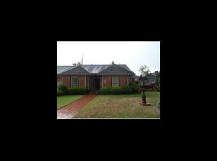 2411 Williamsburg Ct SW, Decatur, AL 35603