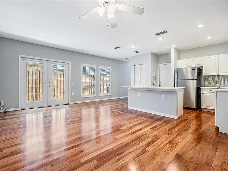 404 S Willow Ave #B — Photo 5