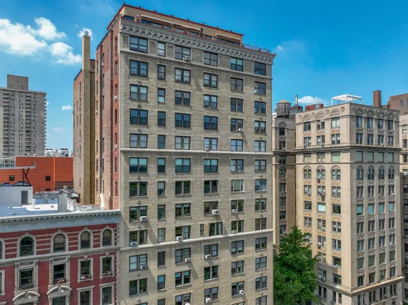 327 Central Park West image 17 of 24