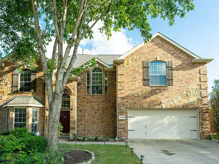 15105 Regal Oak Ln — Photo 1
