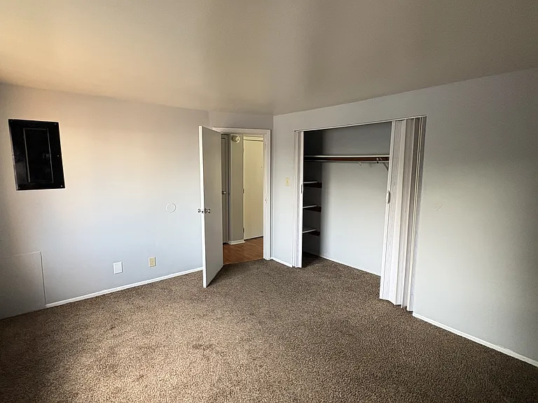 4103 E 4th St #6 — Photo 12