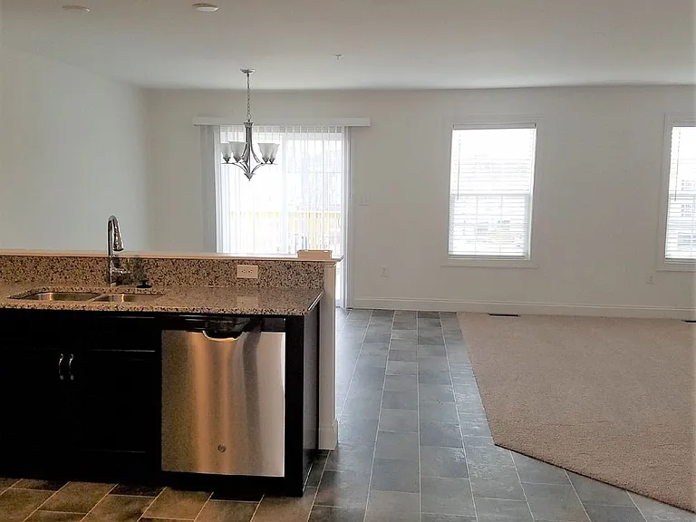 2313 Mandarin Ct #14B — Photo 2