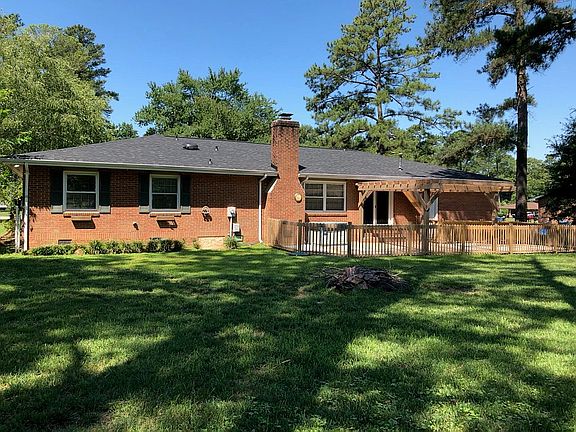 2nd image of 755 Mallory Dr