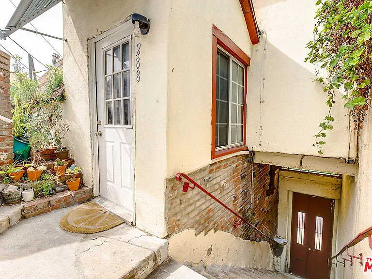 288 S Coronado St — Photo 4
