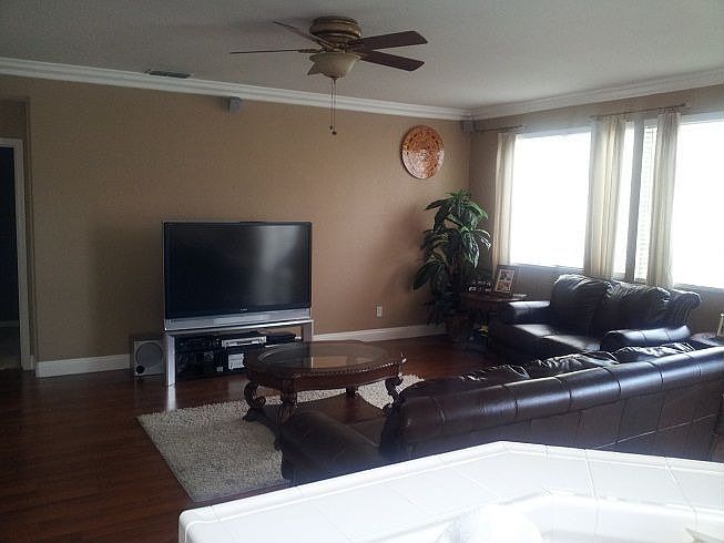2nd image of 213 Saint Tropez Ln