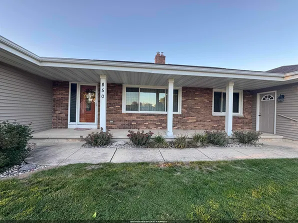 850 Bavarian Ct, Oshkosh, WI 54901