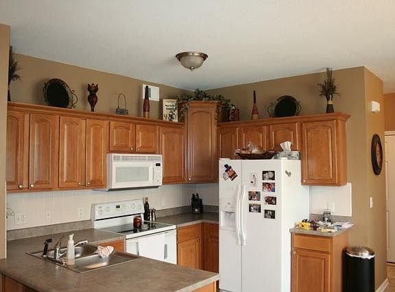 3rd image of 5001 Breckenridge Ave