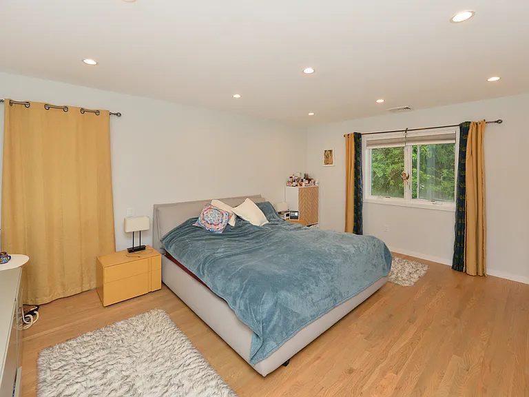 38-55 Van Riper Pl — Photo 12