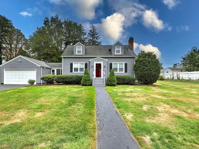 8 Green Street, Trumbull, CT, 06611