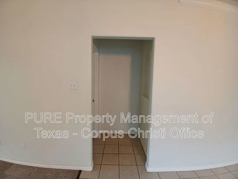 7609 Cold Springs Dr — Photo 13