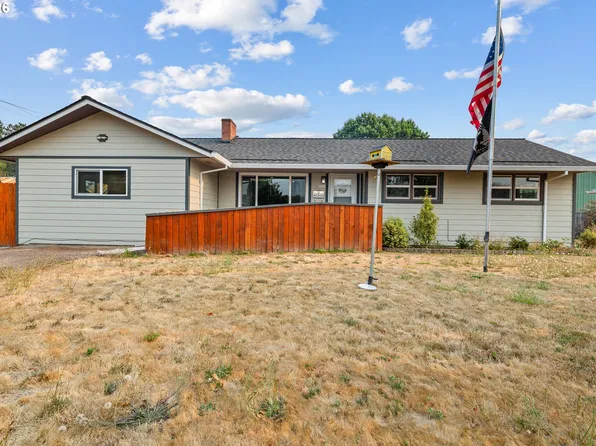 1610 NE 9th St, McMinnville, OR 97128