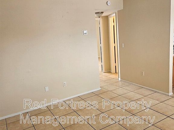 2nd image of 2510 Central Ave APT 8